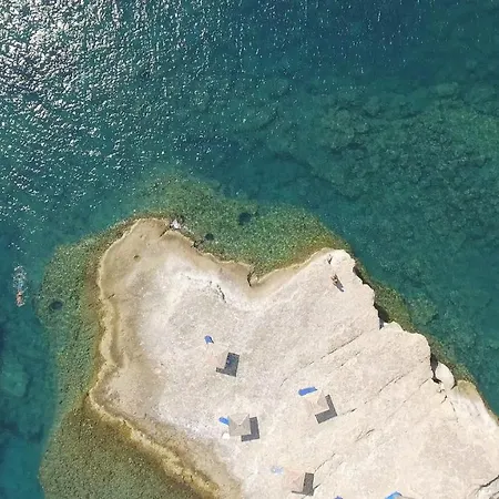 Afroditi, Spartia, Kefalonia * Livathos (Kefalonia)
